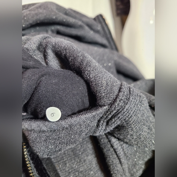 Lululemon Cuddle Up Jacket/sweater- Gray and black with sparkle- Size 6 - Picture 5 of 6